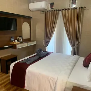여관 Tirtasuci House, 꾸따